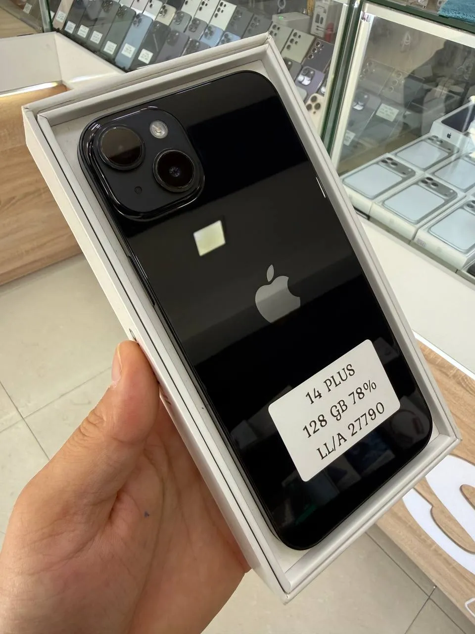 IPhone 14 plus — 128 GB — Qora