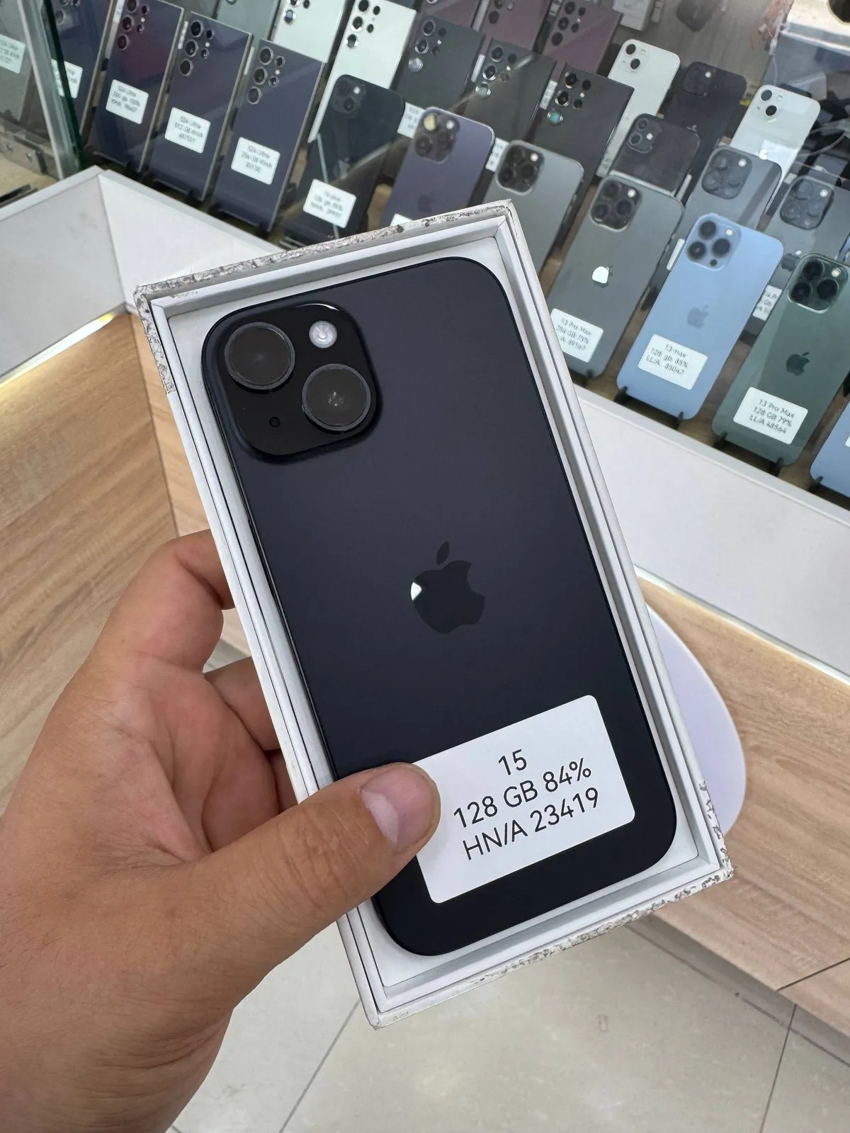 IPhone 15 — 128 GB — Чёрный