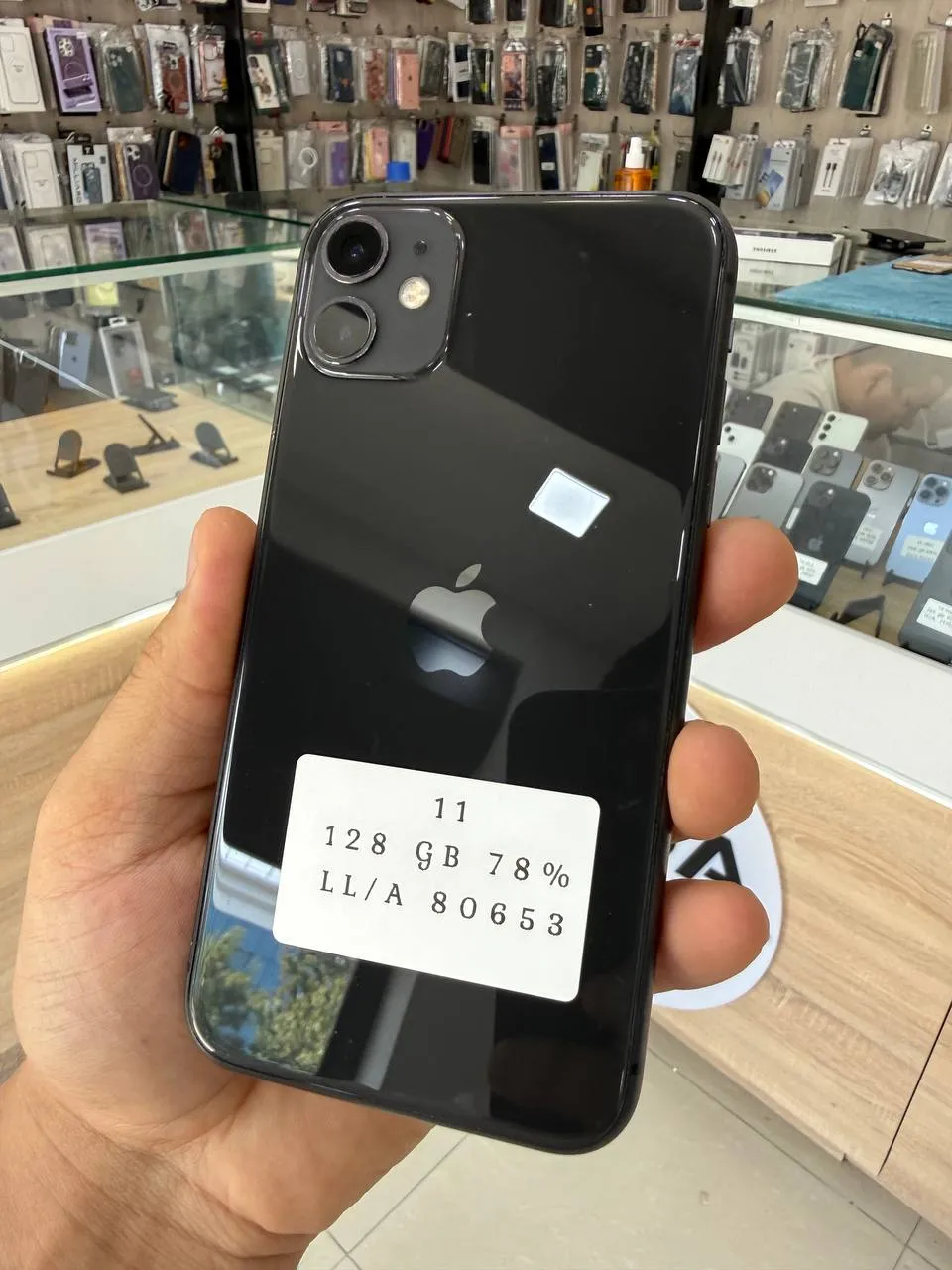 IPhone 11 — 128 GB — Qora