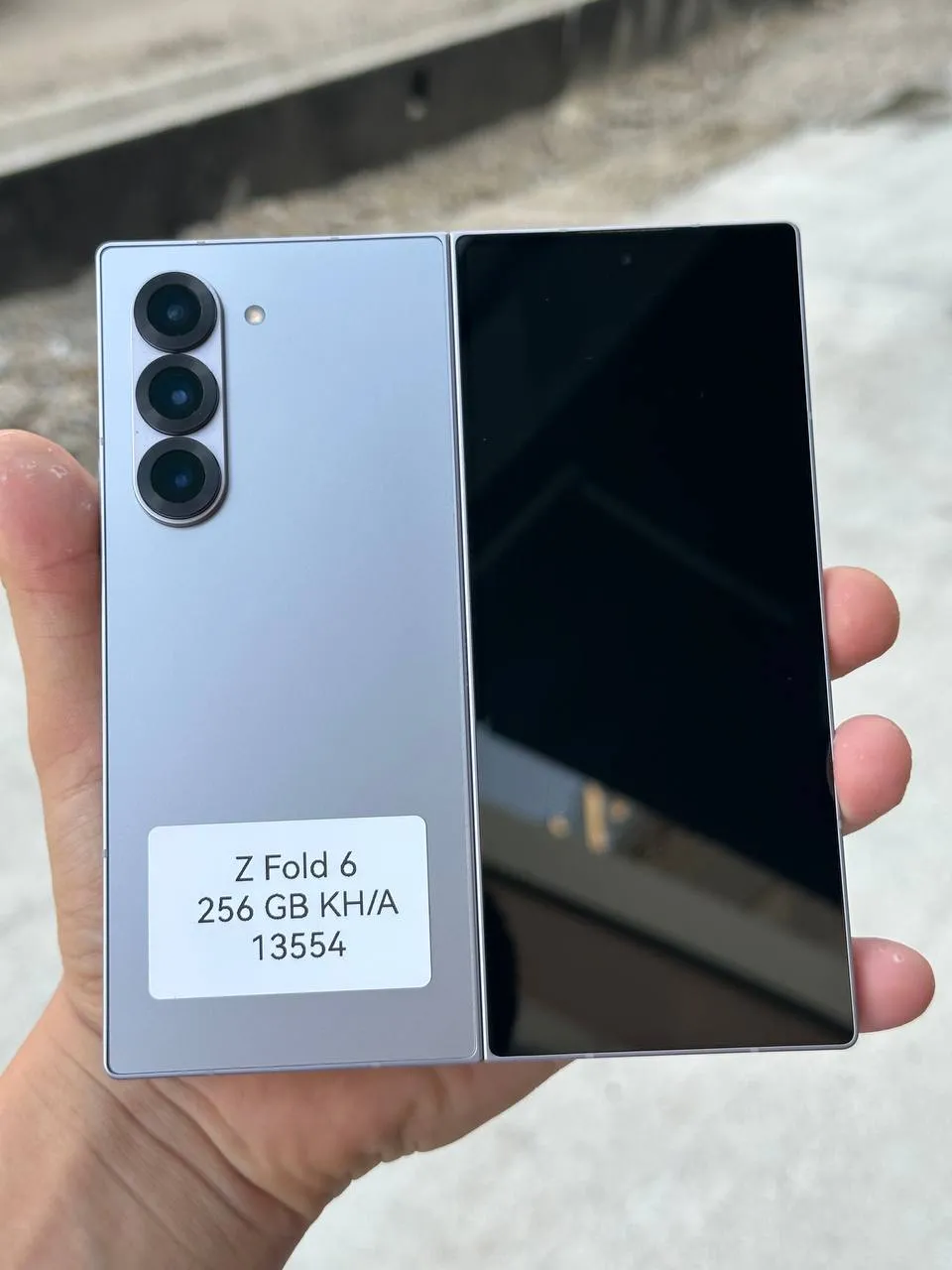 Samsung Z Fold 6 — 256 GB — Titan